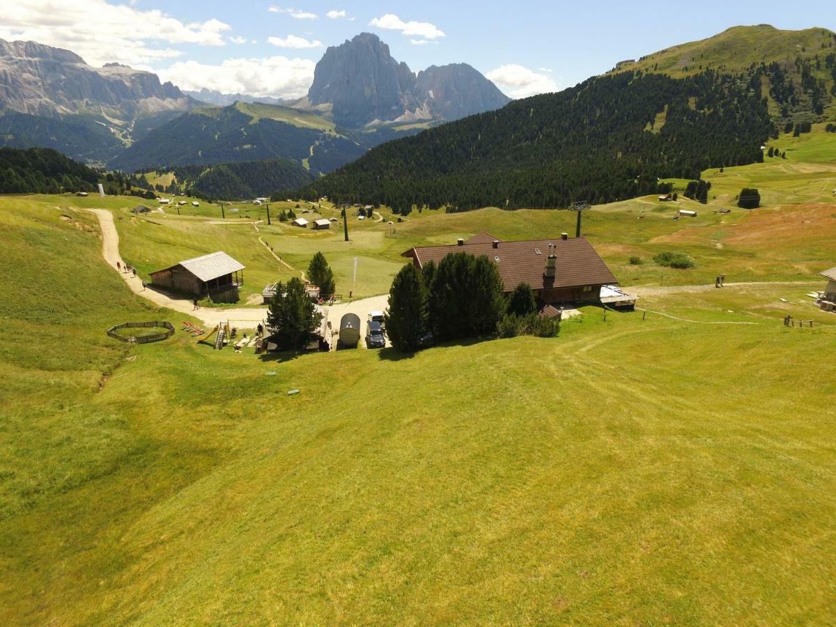 Rifugio Fermeda Hutte Guest House Santa Cristina Val Gardena Exterior photo